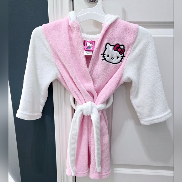 Hello Kitty Robe - Pink XS - Picture 2 of 5